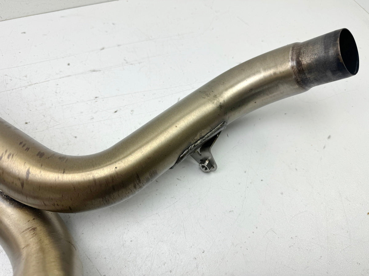 TRIUMPH SPEED TRIPLE 1050 R ABS NN01 Header Manifold Y for Exhaust Muffler
