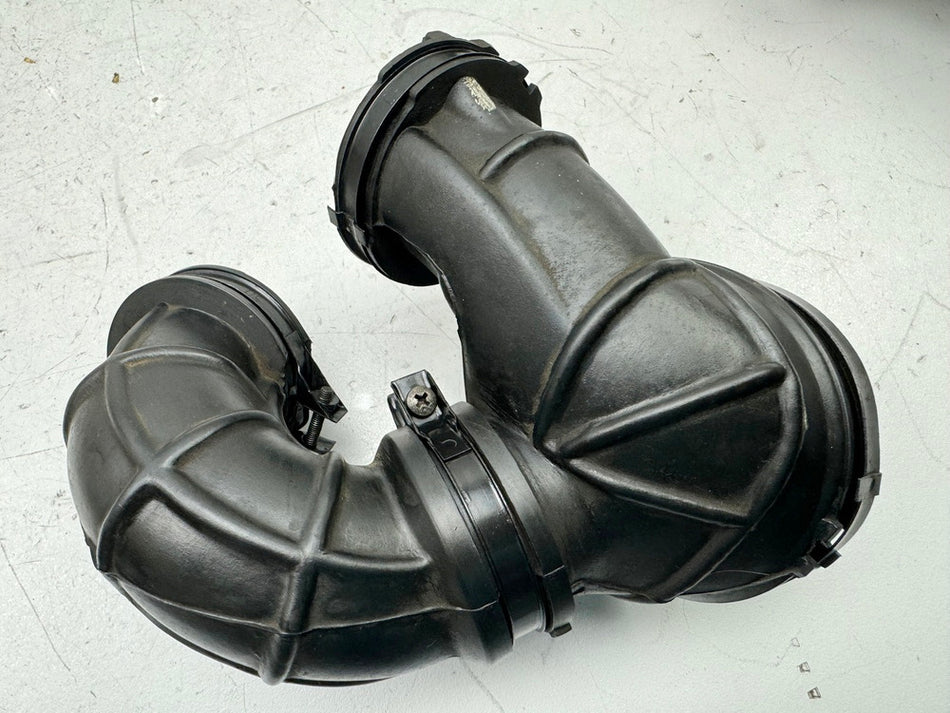 HONDA VT 1100 SC18 Shadow Verbindungsschlauch Airbox Ansaugschlauch Luftkanal