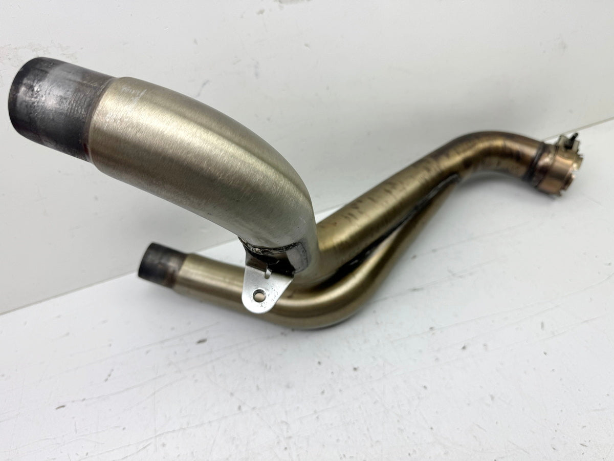 TRIUMPH SPEED TRIPLE 1050 R ABS NN01 Header Manifold Y for Exhaust Muffler