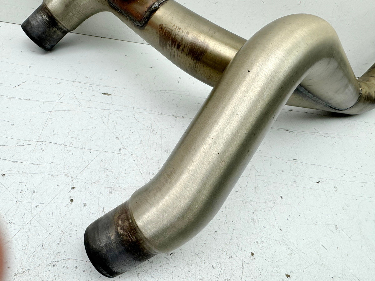 TRIUMPH SPEED TRIPLE 1050 R ABS NN01 Header Manifold Y for Exhaust Muffler
