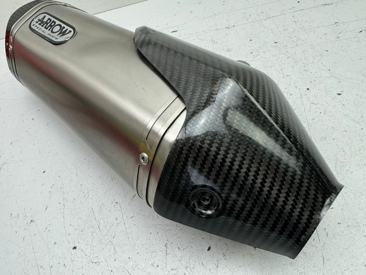 TRIUMPH SPEED TRIPLE 1050 R ABS NN01 Exhaust Arrow Silencer left right