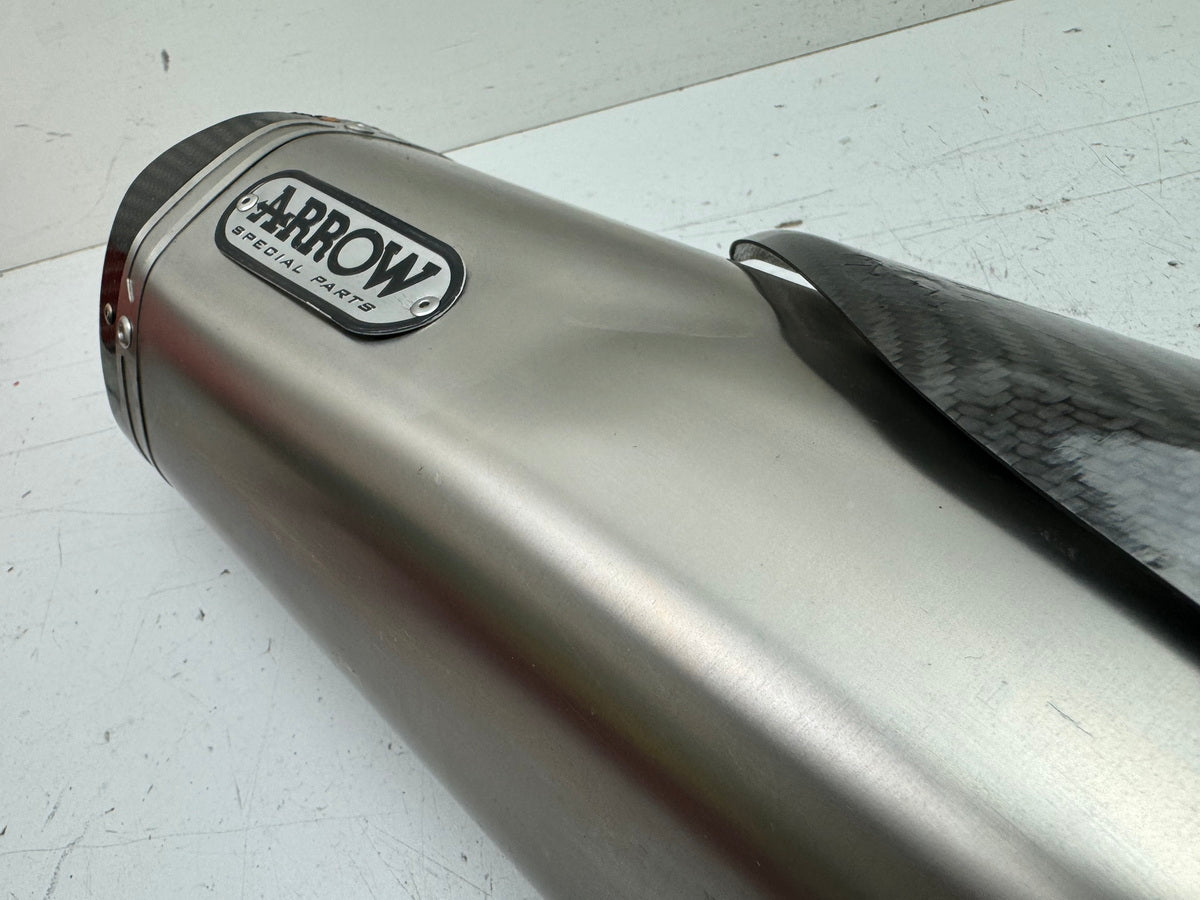 TRIUMPH SPEED TRIPLE 1050 R ABS NN01 Exhaust Arrow Silencer left right