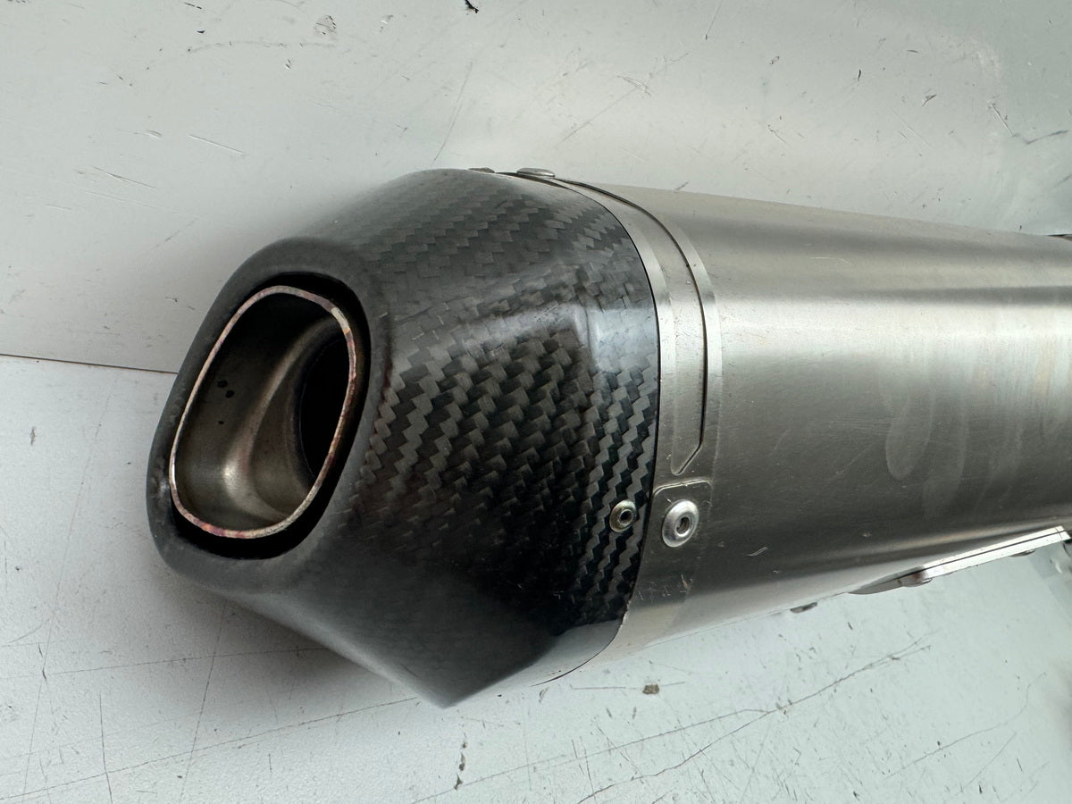 TRIUMPH SPEED TRIPLE 1050 R ABS NN01 Exhaust Arrow Silencer left right