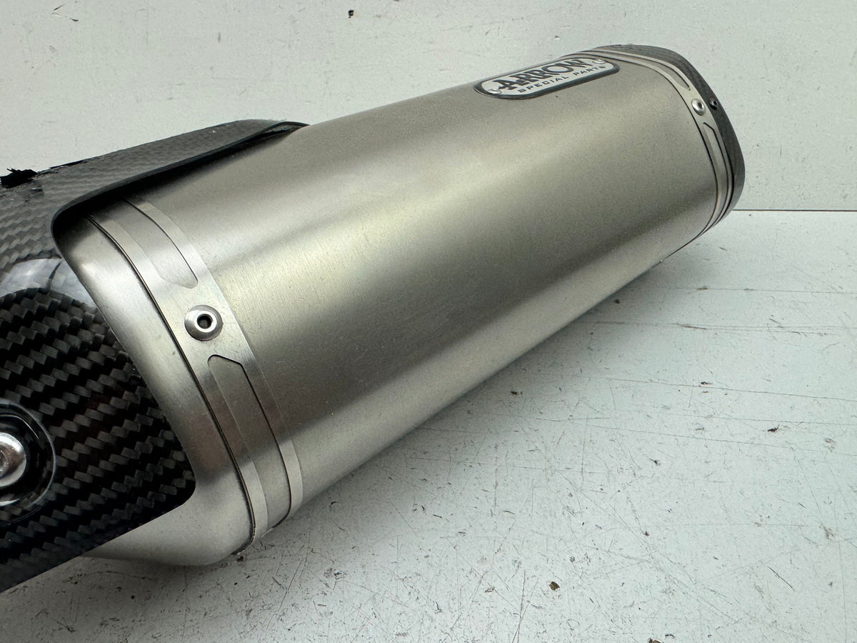 TRIUMPH SPEED TRIPLE 1050 R ABS NN01 Exhaust Arrow Silencer left right