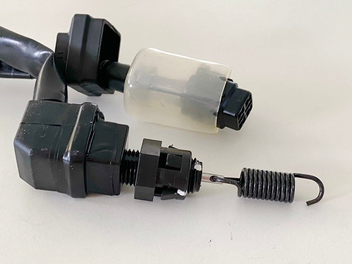 YAMAHA MTN 1000 MT10 RN78 Rear Brake Light Switch original - only 4550 km