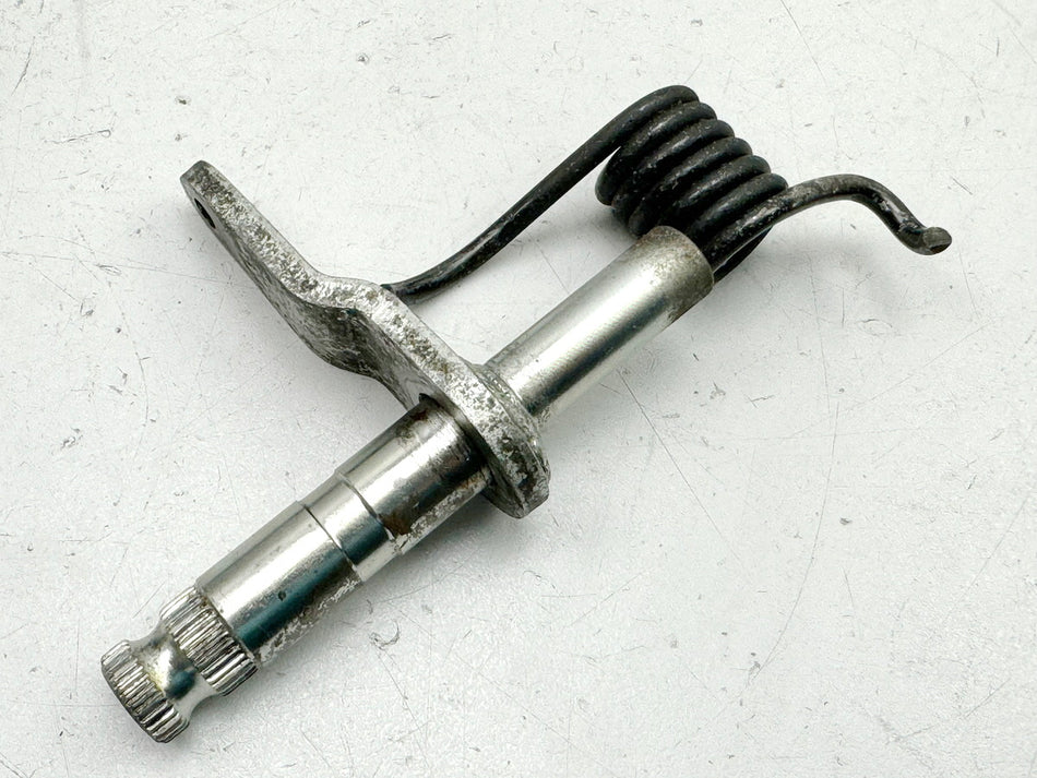 HONDA VT 1100 SC18 Shadow Halter Welle Mittelarm Bremse Rückholfeder (Bremspedal)