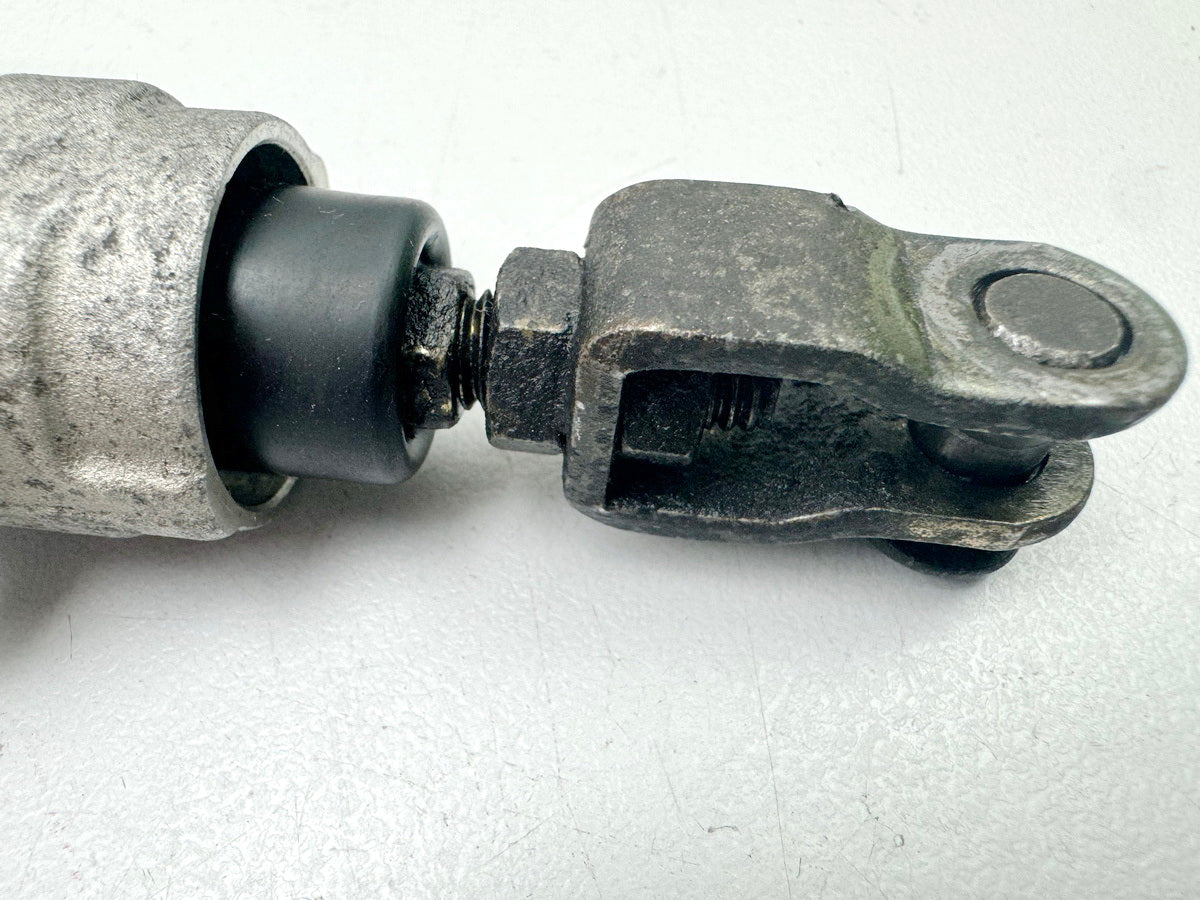 KAWASAKI ZX-10R ZXT00D Bremszylinder hinten Bremspumpe Fußbremszylinder 06-07