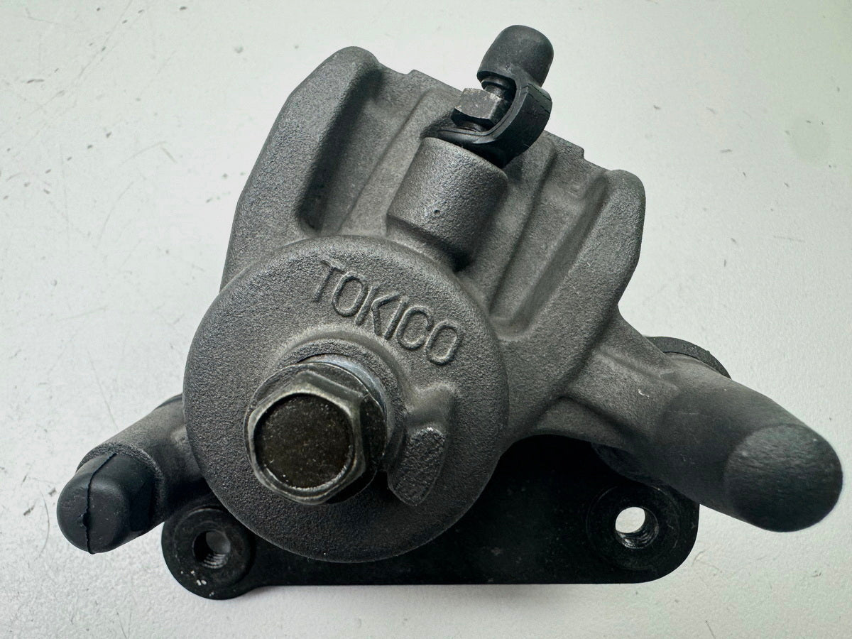 KAWASAKI ZX-10R ZXT00D Bremssattel hinten Tokico Bremskolben Bremszange 06-07