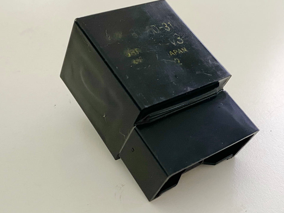YAMAHA MTN 1000 MT-10 RN78 Fuel Pump Relay Omron 5VK8195-31 ONLY 4550 km