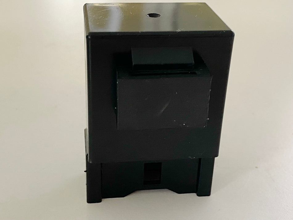 YAMAHA MTN 1000 MT-10 RN78 Fuel Pump Relay Omron 5VK8195-31 ONLY 4550 km