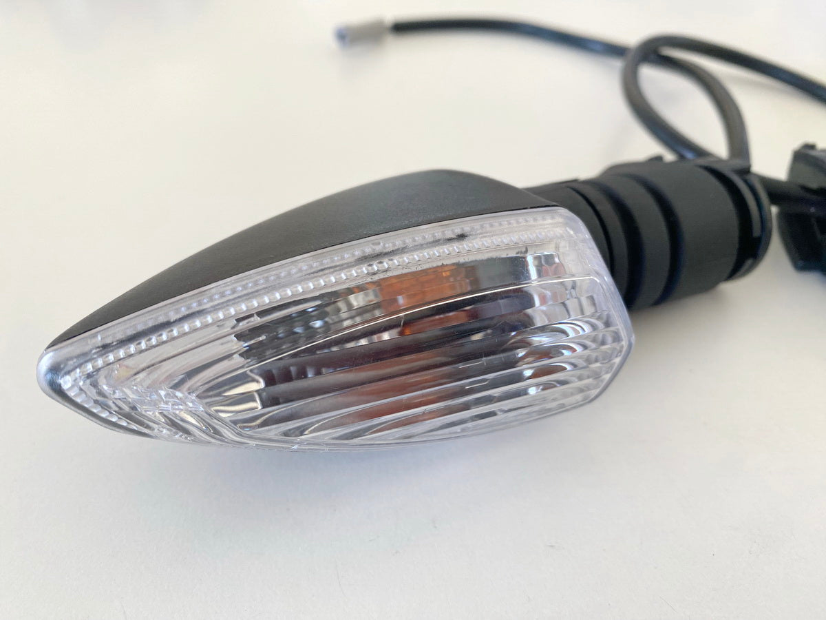 YAMAHA MT125 original Blinker Turn Signal - Paar vorn links + rechts - NEU