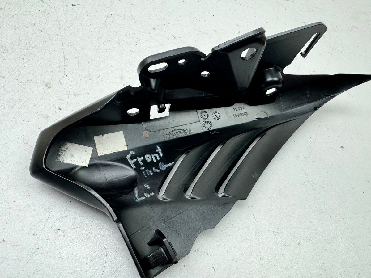 TRIUMPH SPEED TRIPLE 1050 R ABS NN01 Radiator Cover Left Fairing Panel Trim