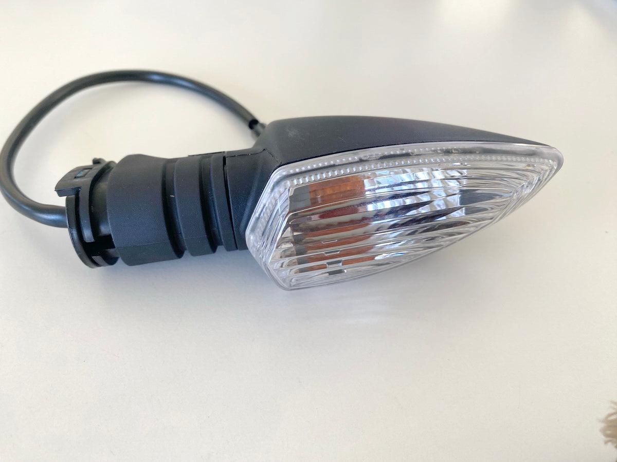 YAMAHA MT125 original Blinker Turn Signal - Paar vorn links + rechts - NEU