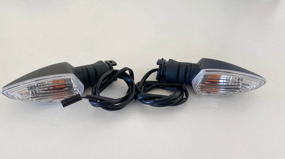 YAMAHA MT125 original Blinker Turn Signal - Paar hinten links + rechts - NEU