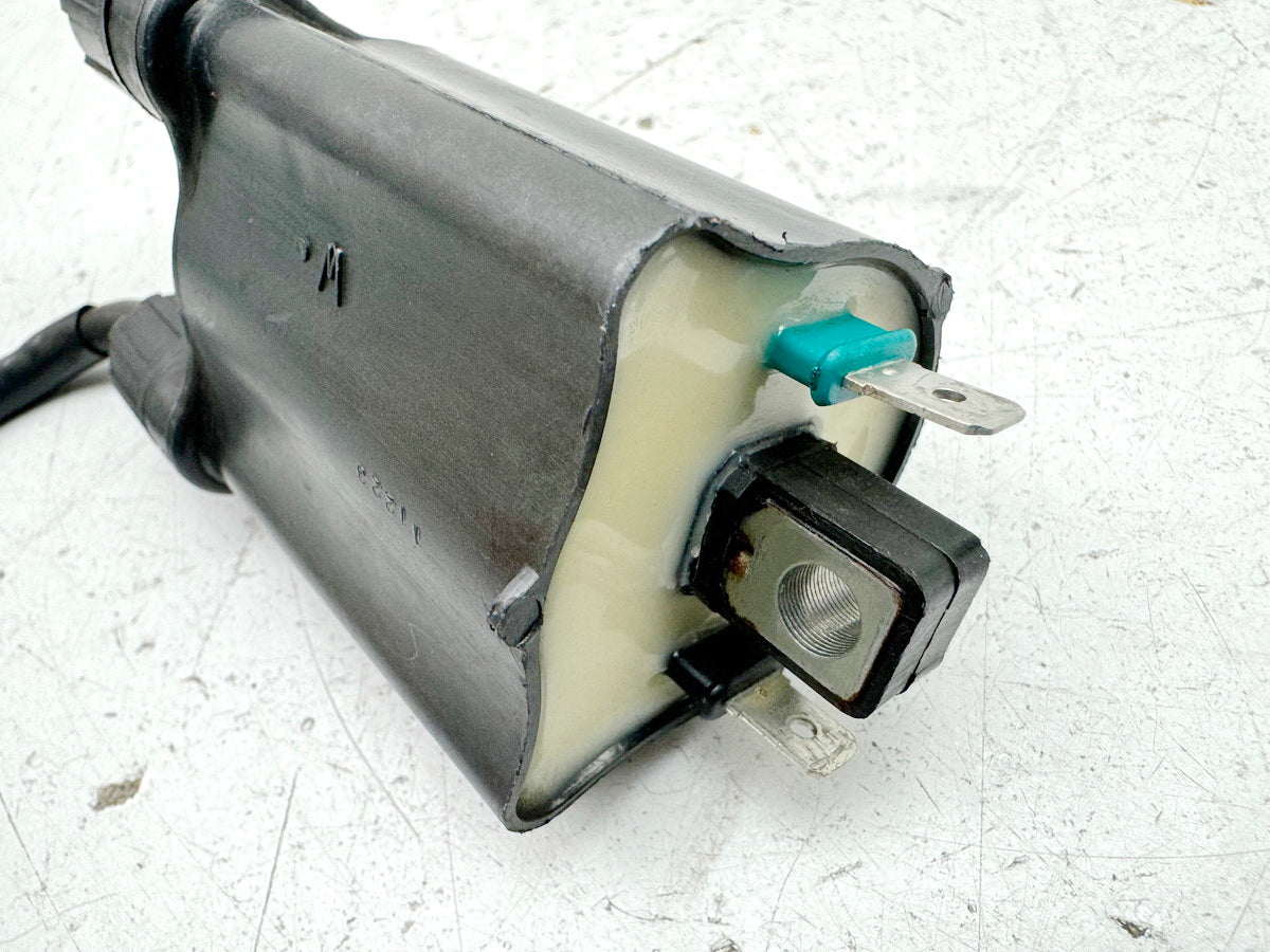 HONDA VT 1100 SC18 Shadow Zündspule vorn Zündkerzenstecker Zündkabel