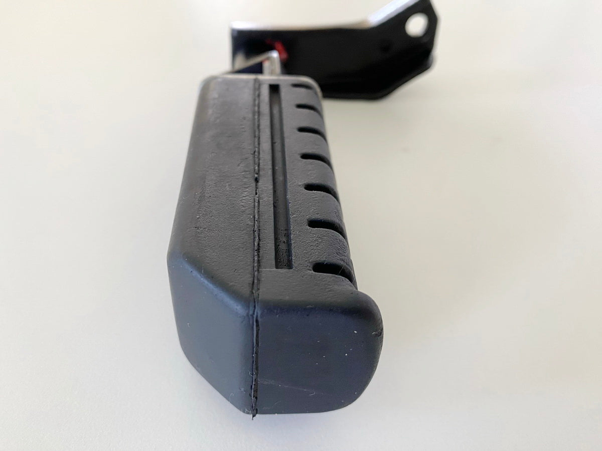 Daelim Otello SG 125 F Reposapiés izquierdo trasero Soporte de reposapiés
