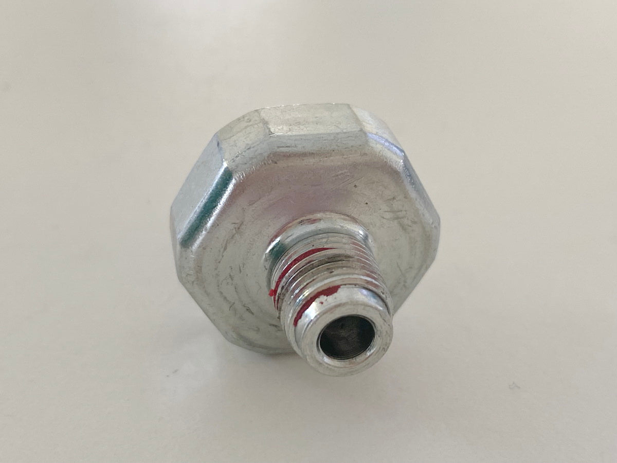 YAMAHA MTN 1000 MT10 RN78 Oil Pressure Switch original (for engine)