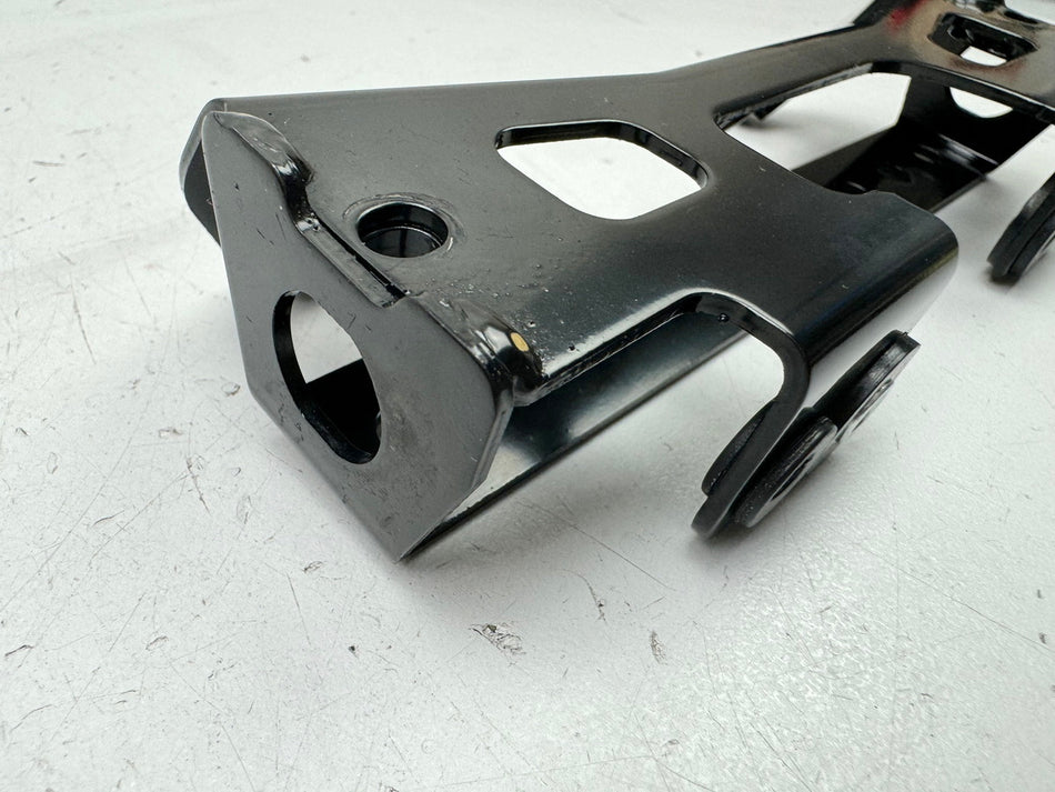 SUZUKI VLR 1800 T WVCT C 1800 R Halterung Blinker hinten Cover Träger Bügel