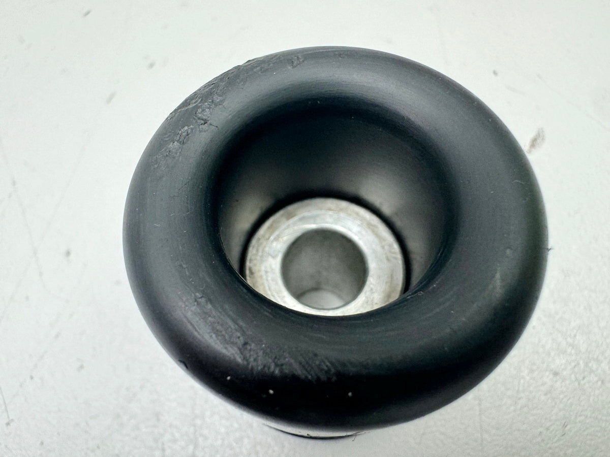 KAWASAKI ZX-10R ZXT00D Sturzpads an Schwinge Crashspads Protektors 06-07