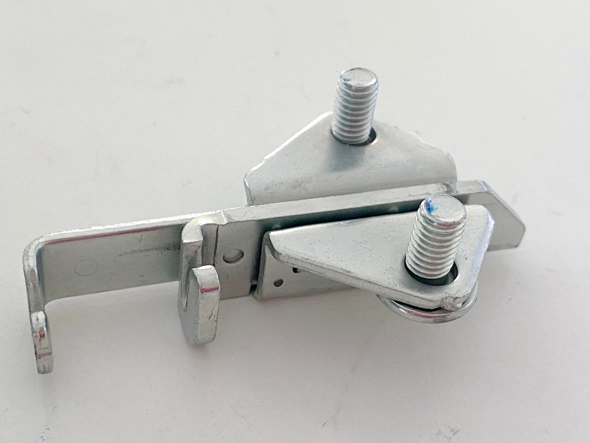 YAMAHA MTN 1000 MT10 RN78 Seat Lock Latch Seat Locking Hook