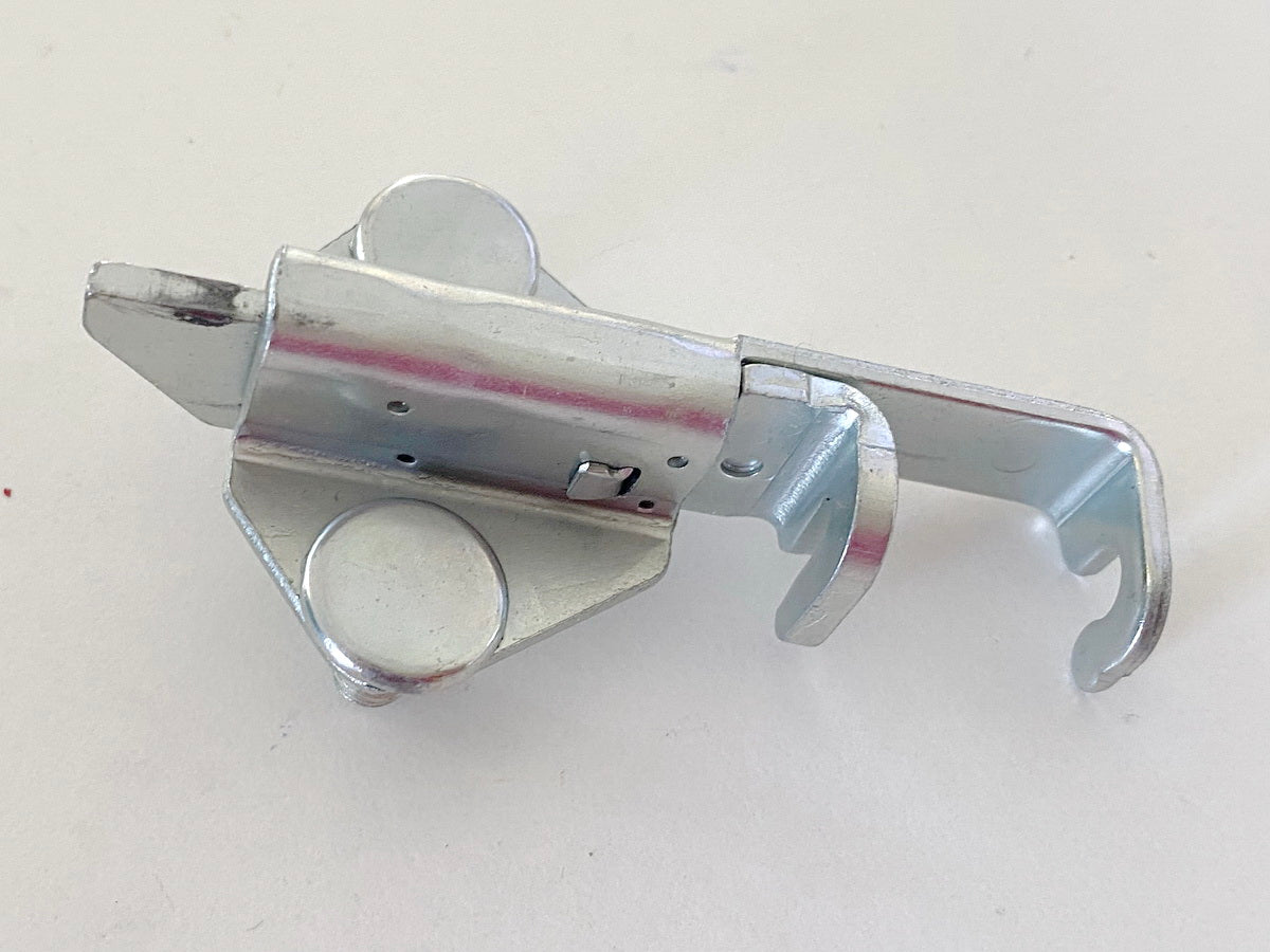 YAMAHA MTN 1000 MT10 RN78 Seat Lock Latch Seat Locking Hook