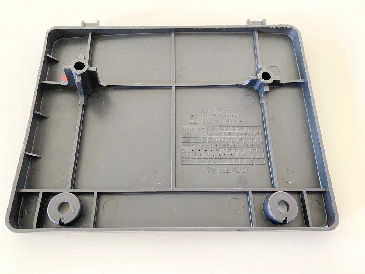 Daelim Otello SG 125 F Tapa Batería Cubierta Embellecedor Carenado
