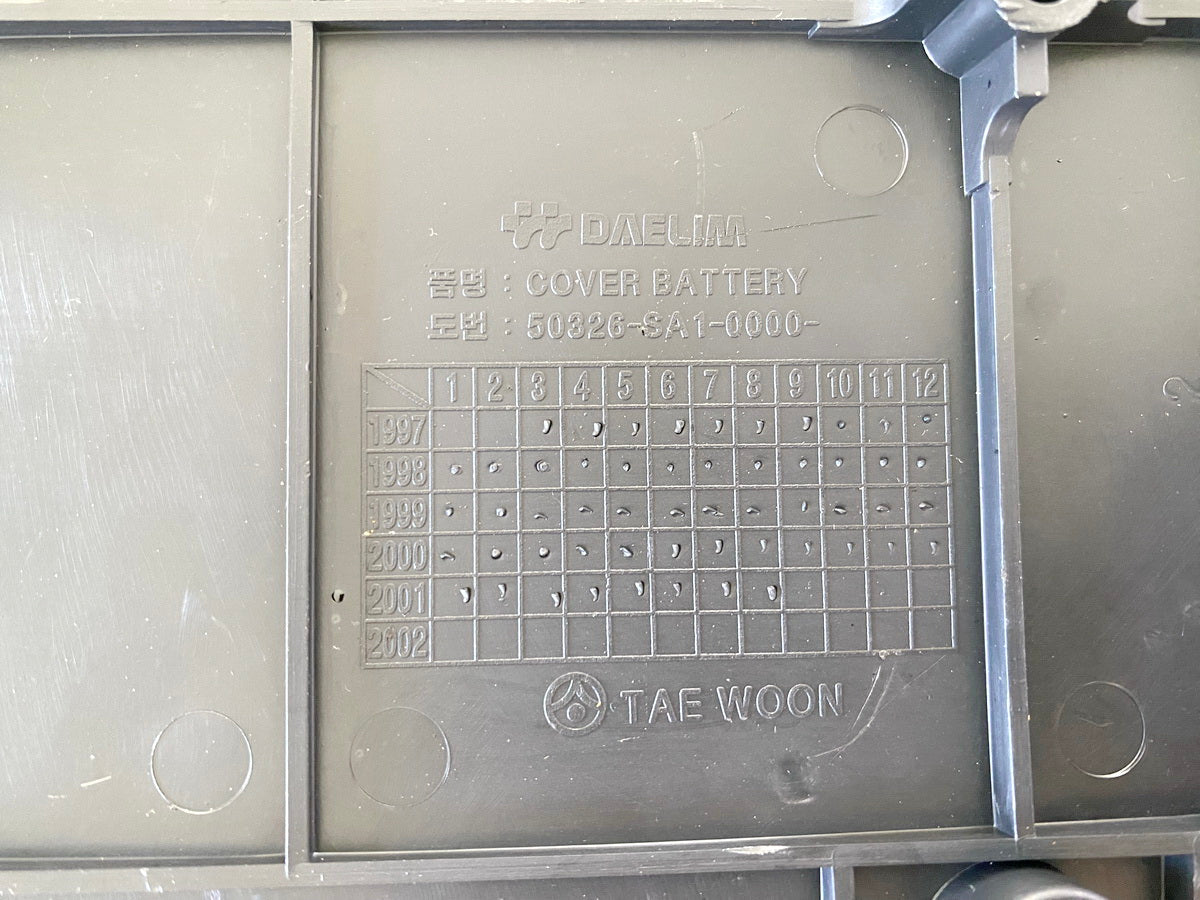 Daelim Otello SG 125 F Tapa Batería Cubierta Embellecedor Carenado