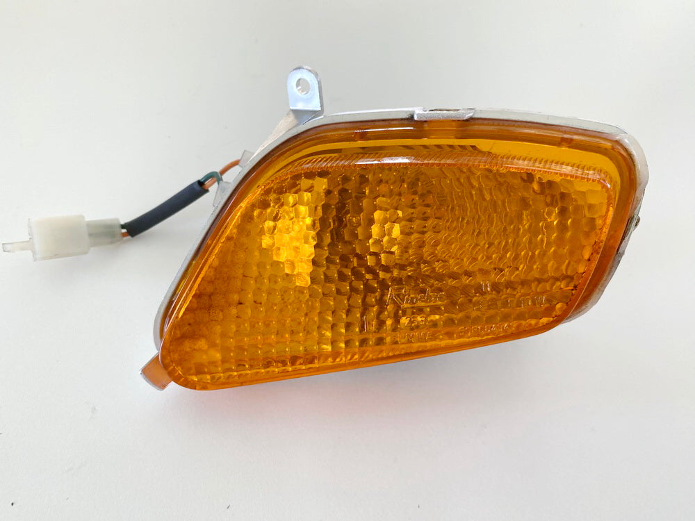 Daelim Otello SG 125 F Intermitente delantero izquierdo Luz intermitente
