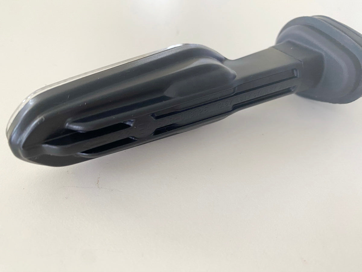 YAMAHA MTN 1000 MT10 RN78 Front Left LED Turn Signal Original