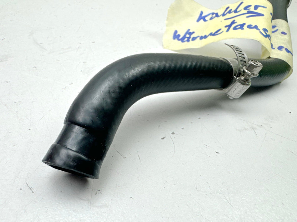 KAWASAKI ZX-10R ZXT00D Manguito de radiador derecho al refrigerador de aceite 06-07