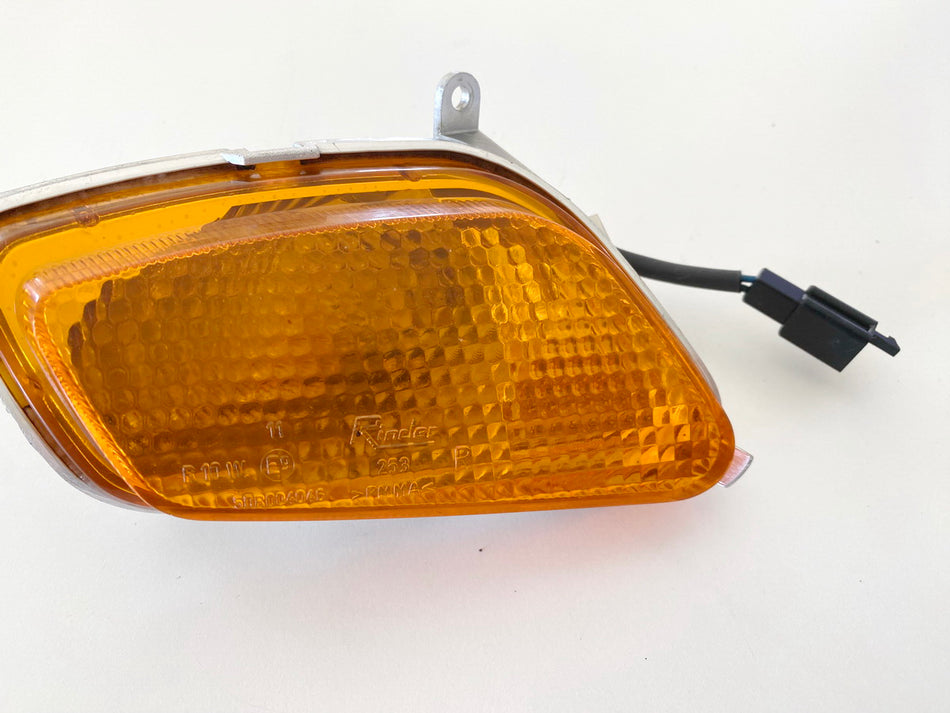 Daelim Otello SG 125 F Blinker rechts vorn Blinkleuchte Turn Signal