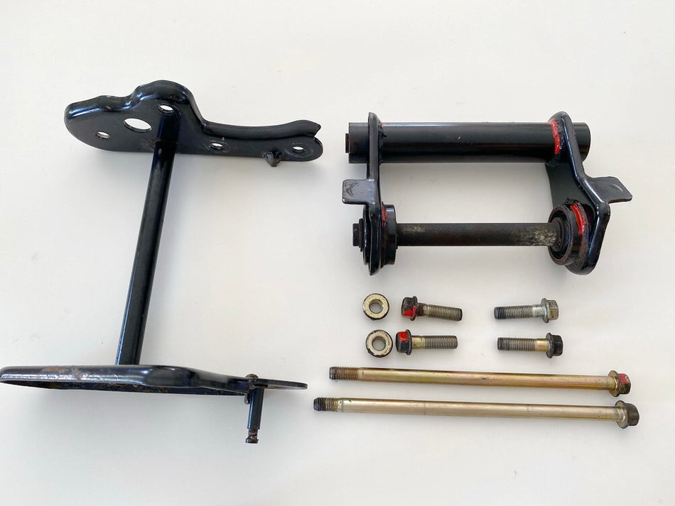 Daelim Otello SG 125 F Soporte motor Tornillos motor Soporte placa sujeción