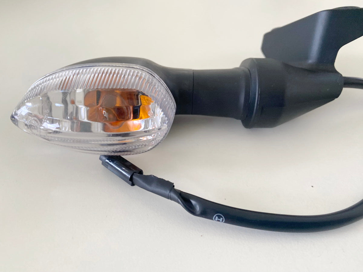YAMAHA MT09 original Rear Indicators Left + Right incl. Bracket Strut - NEW