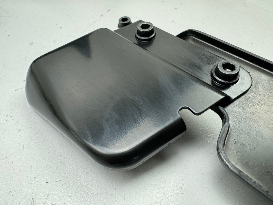 SUZUKI VLR 1800 T WVCT C 1800 R Brake Pump Holder Brake Fluid Reservoir