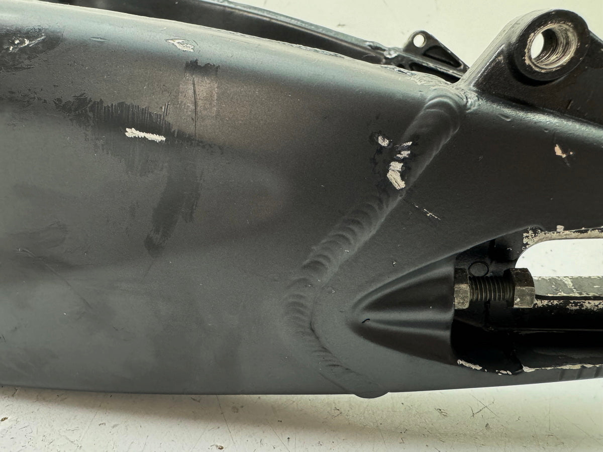 KAWASAKI ZX-10R ZXT00D Schwinge Hinterradschwinge für Rahmen Felge 06-07