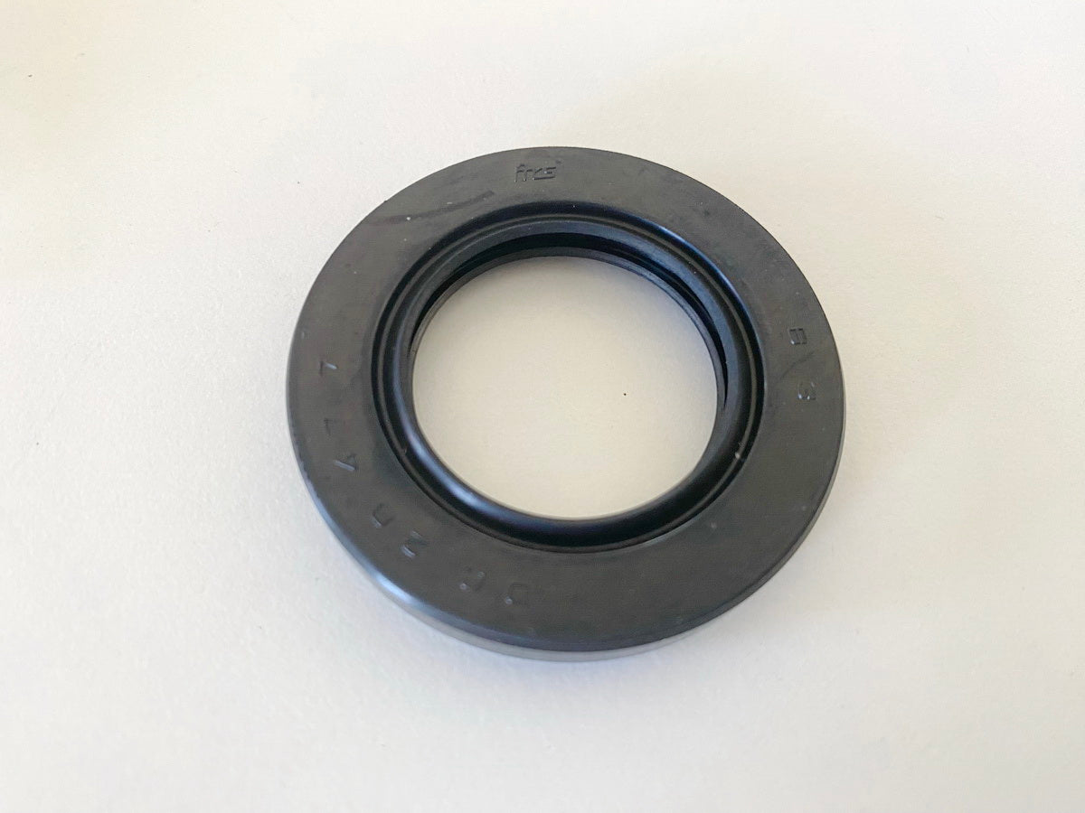 YAMAHA DT SR TT WR XVS XVZ original oil seal rear - NEW
