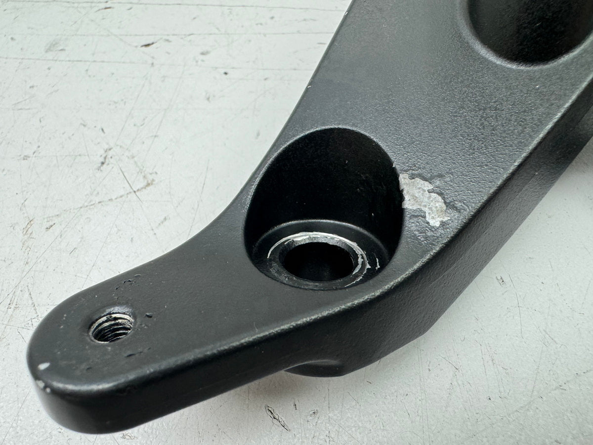KAWASAKI ZX10R ZXT00D Motorhalter Halterung Motor Achse Abstandshalter 06-07