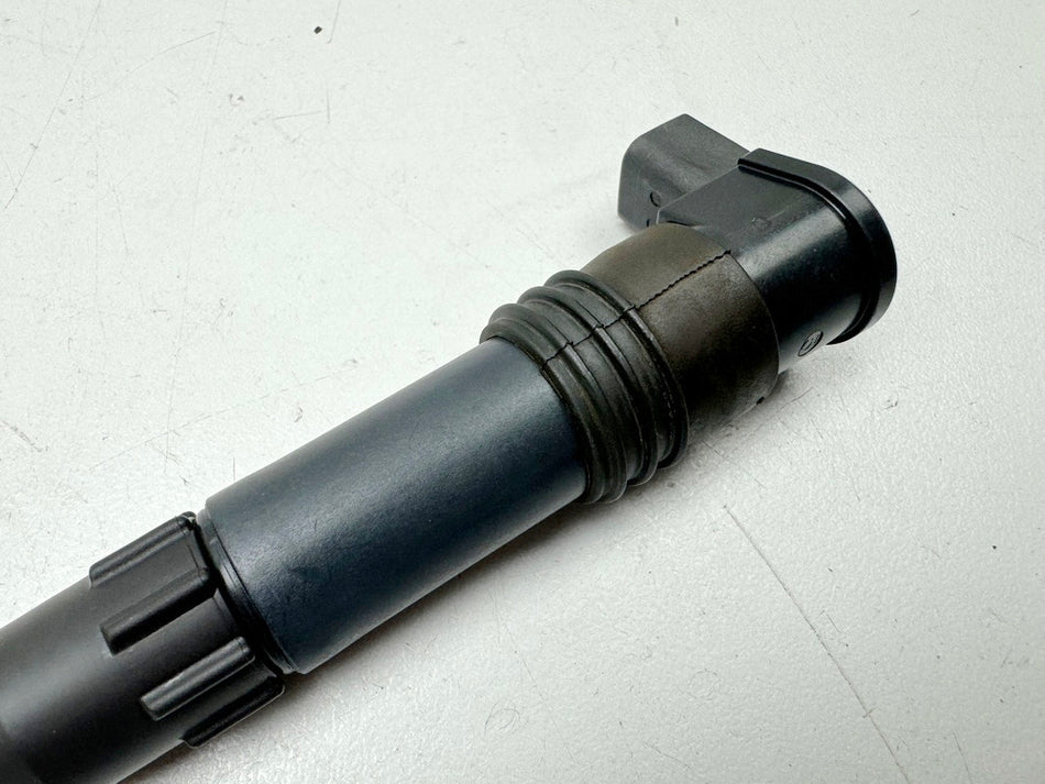 SUZUKI VLR 1800 T WVCT C 1800 R Ignition Coil Front Rear Denso Spark Plug Cap