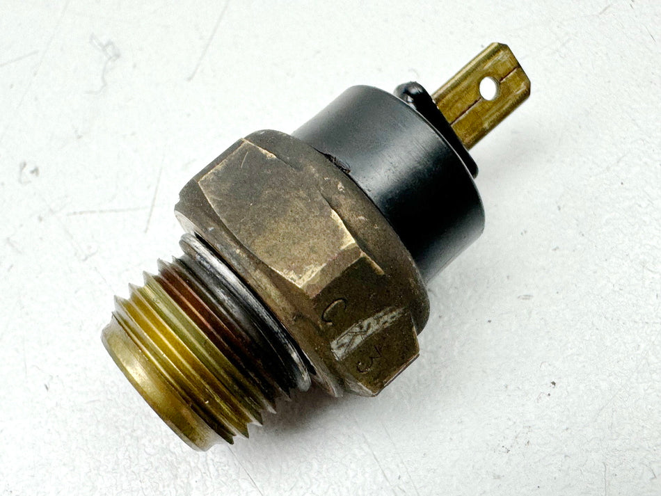 HONDA VT 1100 SC18 Shadow Thermoschalter Temperaturschalter (für Kühler Lüfter)