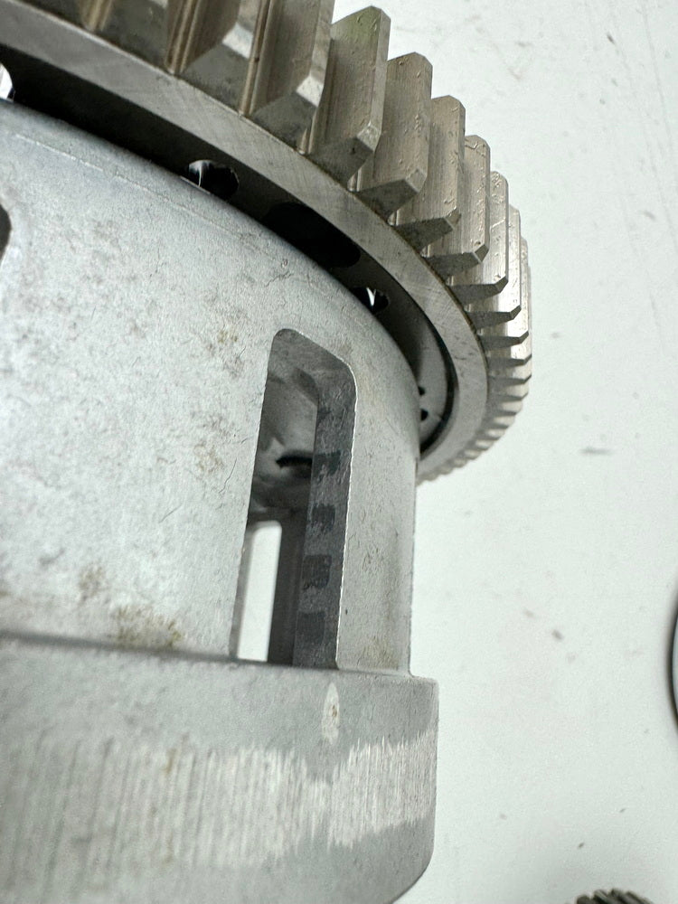 KAWASAKI ZX-10R ZXT00D Kupplungskorb Kupplung Gehäuse Clutch Basket Motor 06-07
