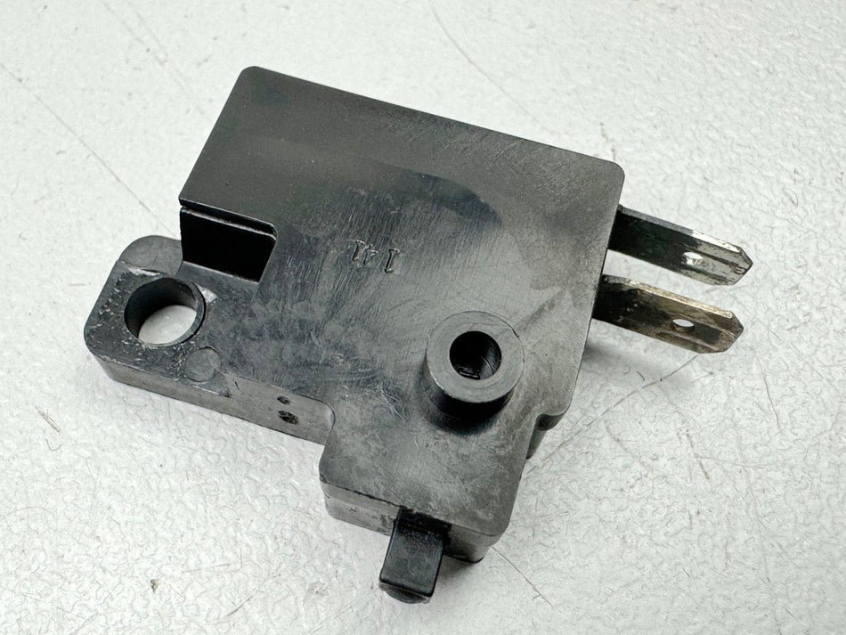 HONDA VT 1100 SC18 Shadow Interruptor de luz de freno delantero (para cilindro de freno bomba de freno)