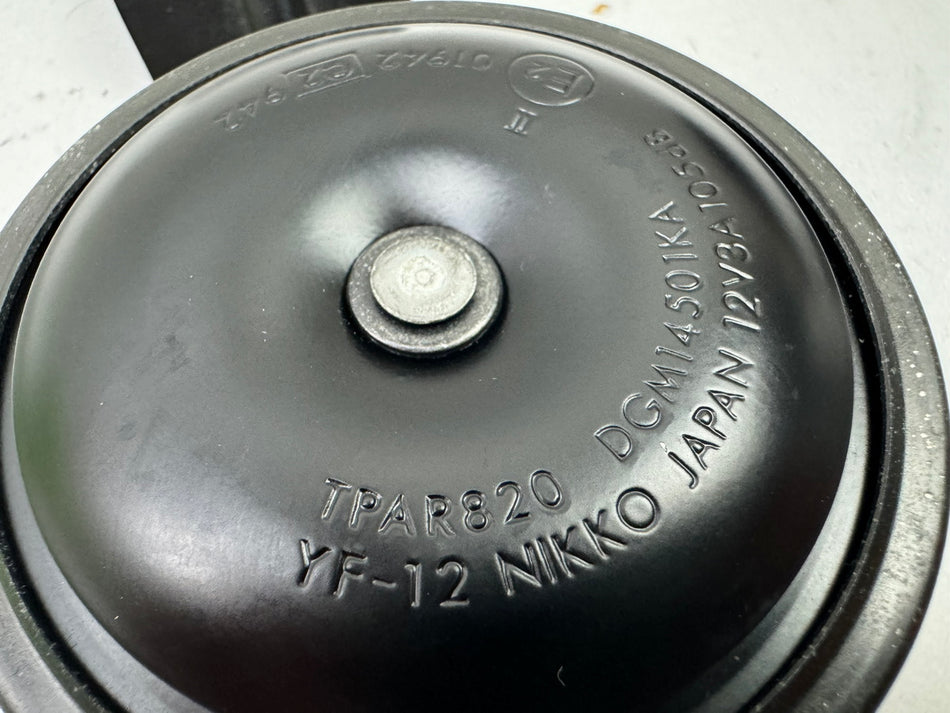 SUZUKI VLR 1800 T WVCT C 1800 R Hupe original Horn Signalhorn Fanfare Halterung
