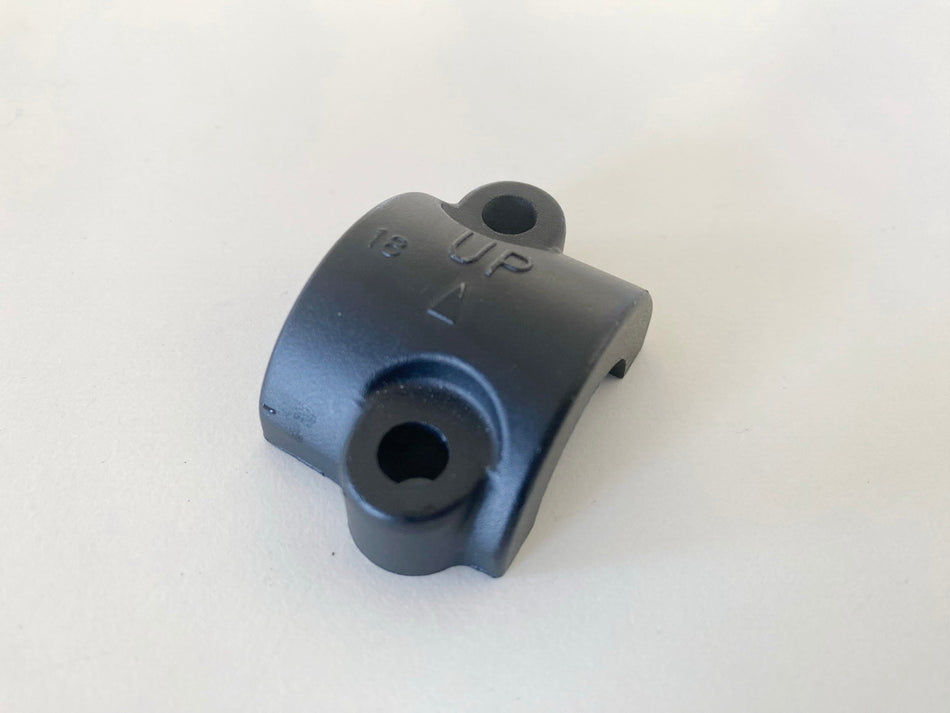 YAMAHA SR TDR TZR XV XT XTZ original Console Master Cylinder Mount - NEW
