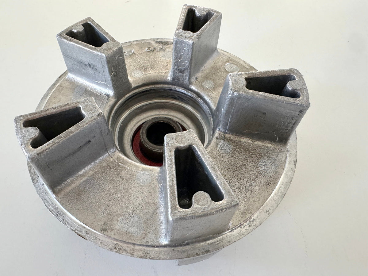 Honda CBR 900 SC28 Kettenradträger Aufnahme Kettenrad für Hinterradfelge 92-95