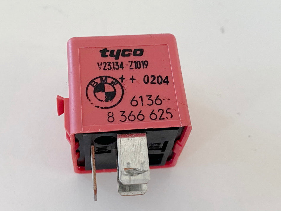 BMW R 1150 RT R22 Relais Tyco - rot