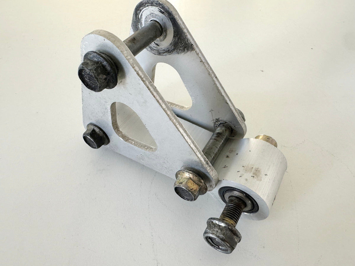 Honda CBR 900 SC28 Umlenkung Federbein Umlenkhebel für Stoßdämpfer 92-95