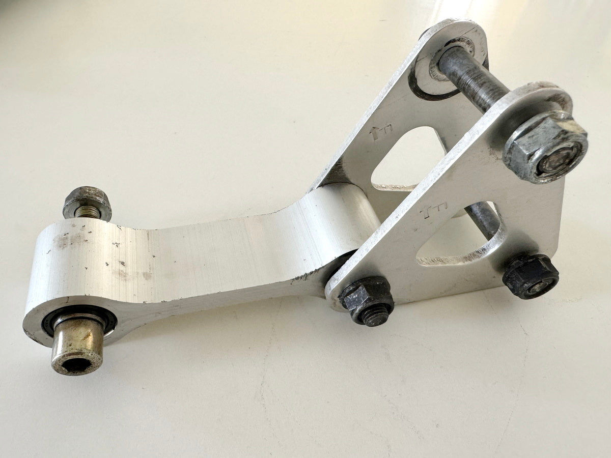 Honda CBR 900 SC28 Umlenkung Federbein Umlenkhebel für Stoßdämpfer 92-95