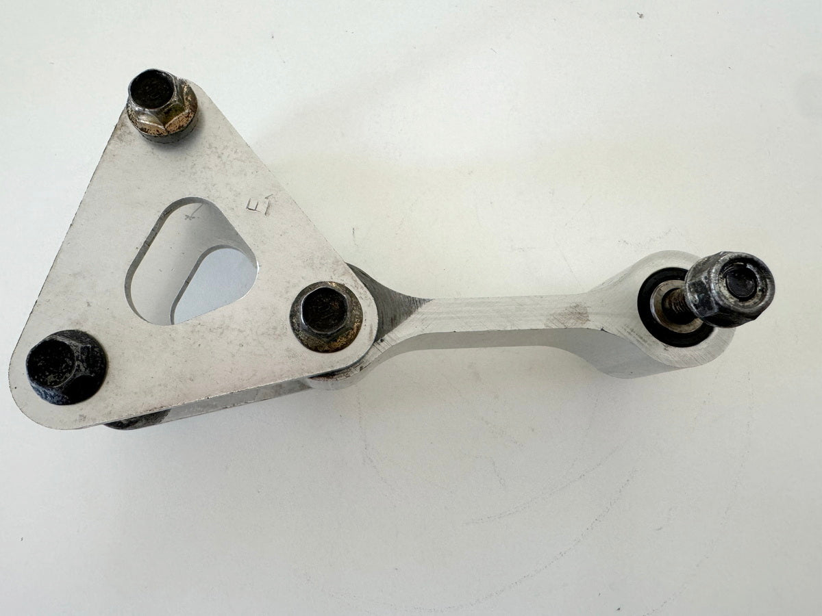 Honda CBR 900 SC28 Umlenkung Federbein Umlenkhebel für Stoßdämpfer 92-95