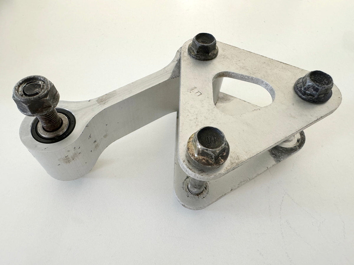 Honda CBR 900 SC28 Umlenkung Federbein Umlenkhebel für Stoßdämpfer 92-95