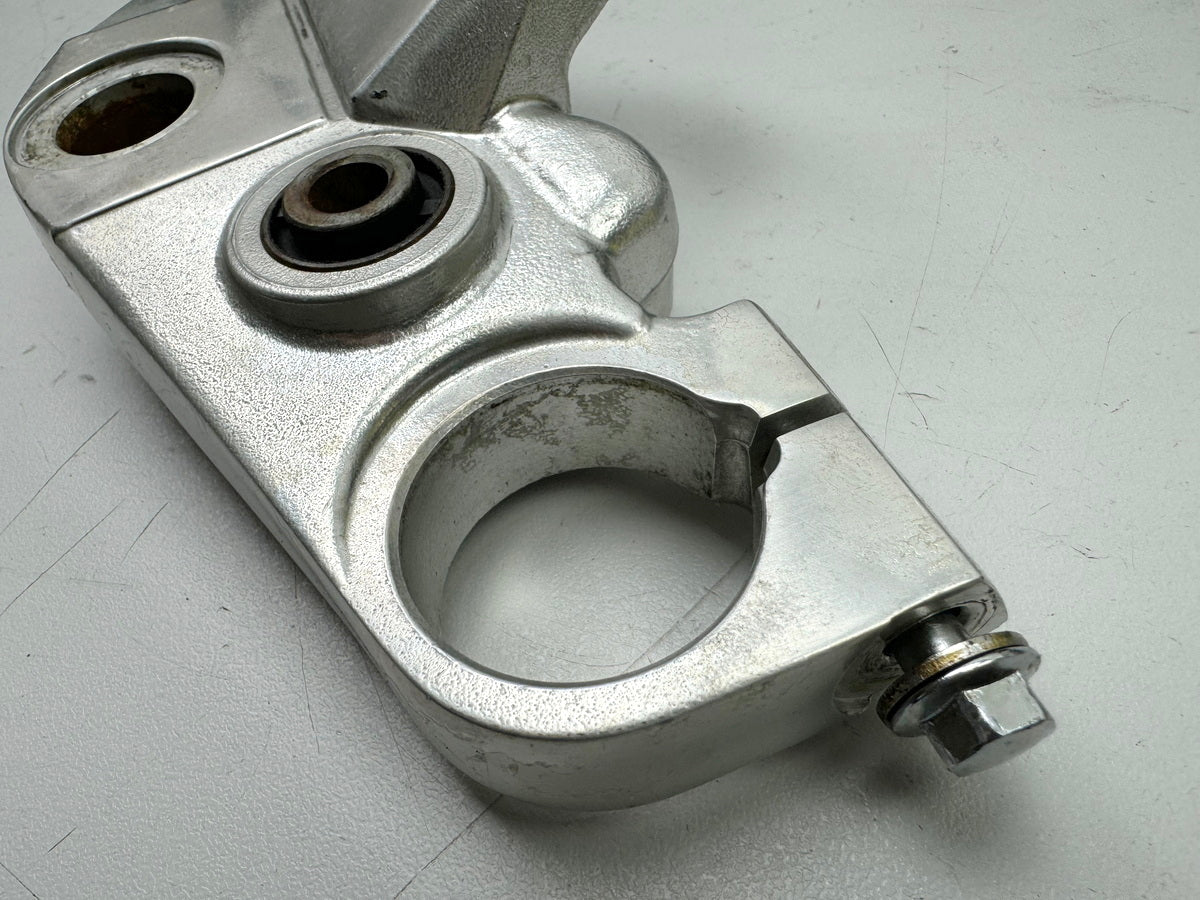 YAMAHA FZX 750 2MU (2JE) Upper Triple Clamp (for Fork Stanchion)